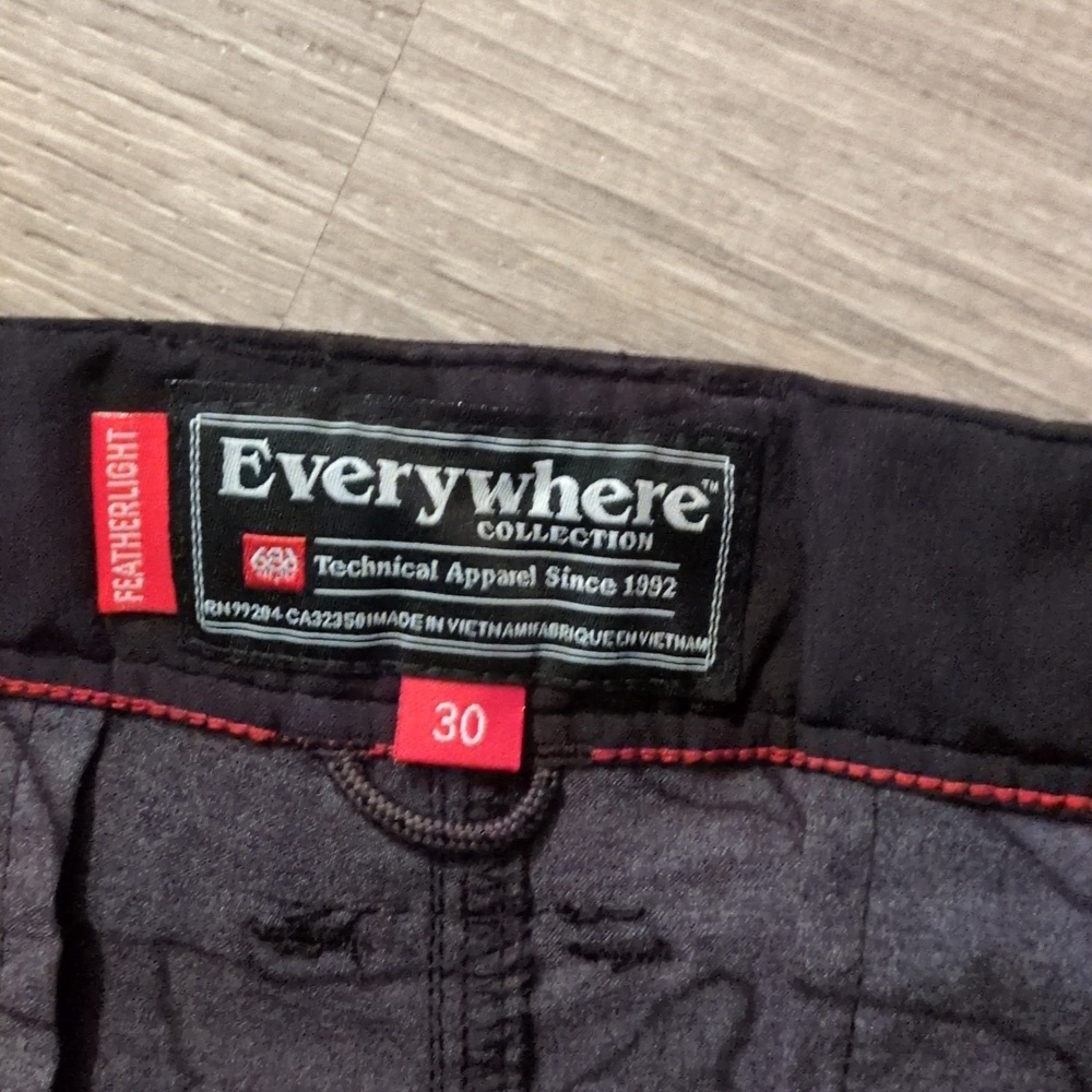686 Everywhere Featherlight Black Chino Shorts Size 30x8 - Picture 7 of 12